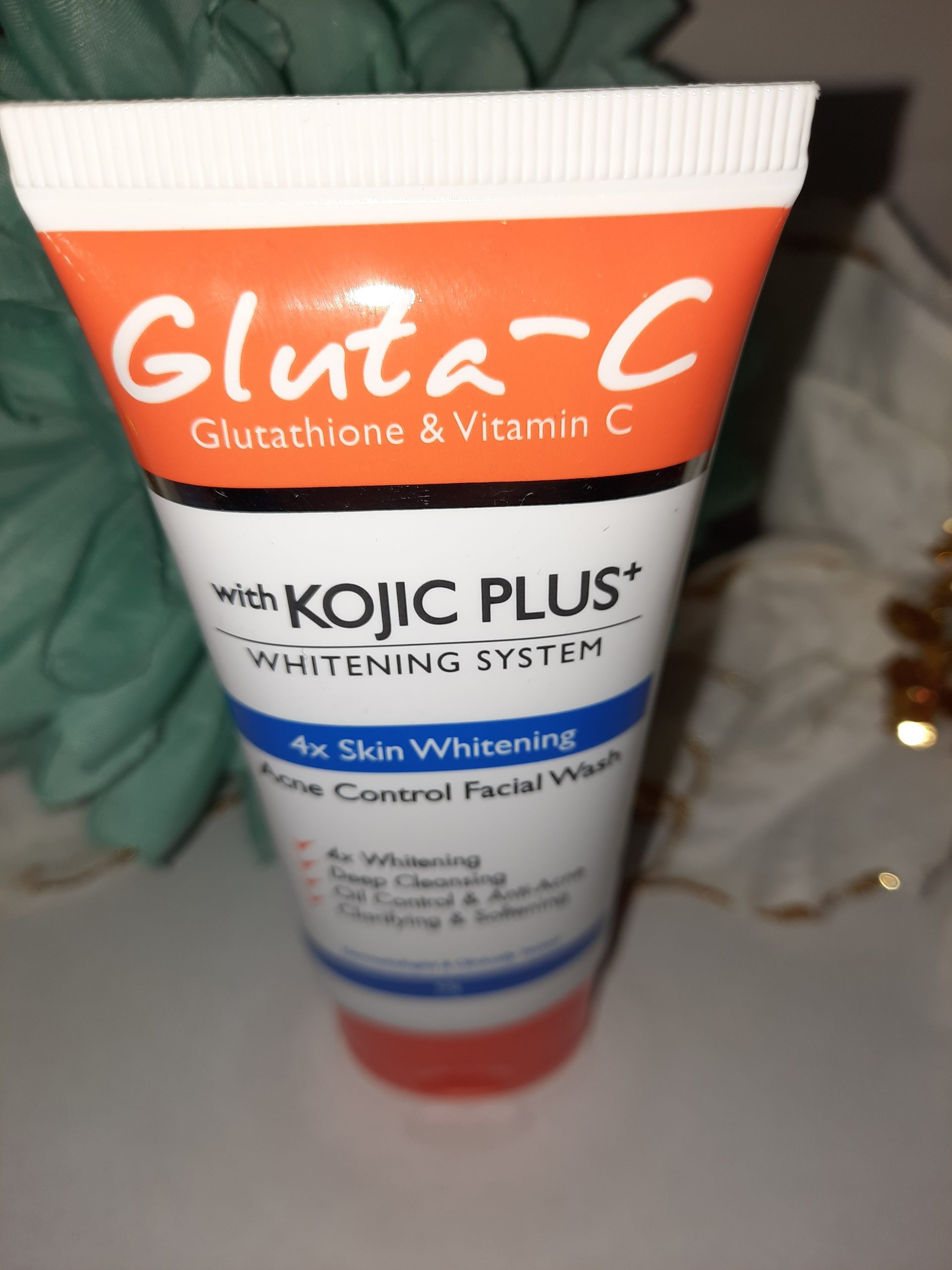 Gluta C Glutathione Vitamin C With Kojic Plus Whitening System